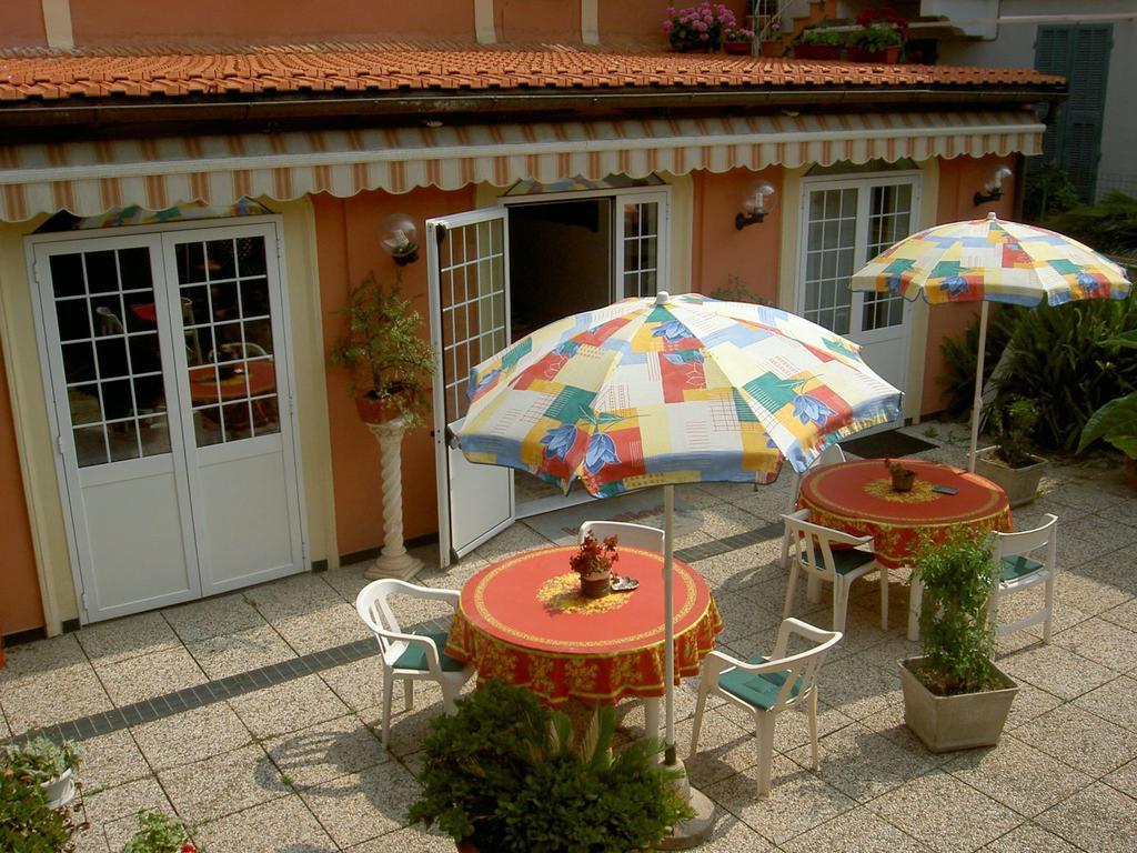 Albergo Kristina بورديغيرا المظهر الخارجي الصورة