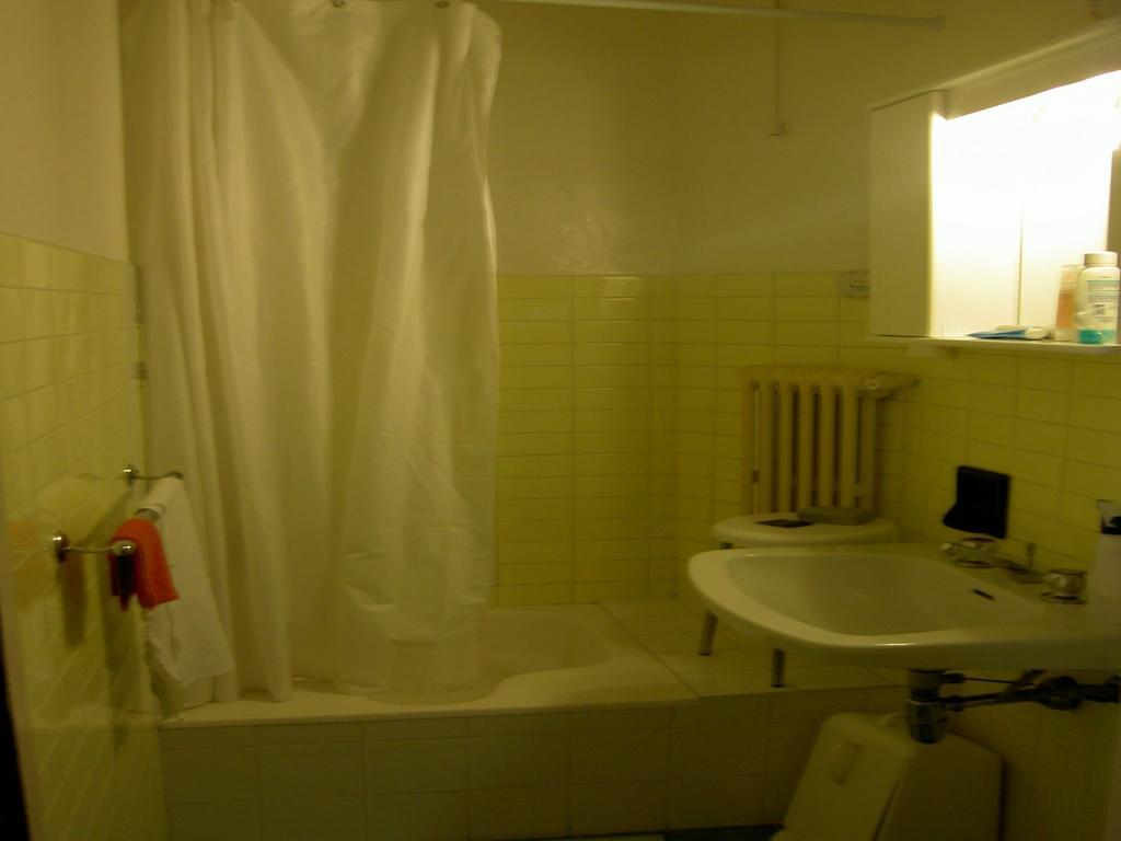 Albergo Kristina بورديغيرا الغرفة الصورة