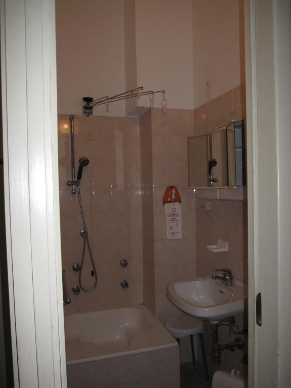 Albergo Kristina بورديغيرا المظهر الخارجي الصورة