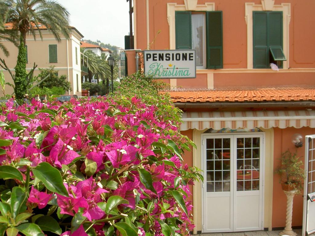 Albergo Kristina بورديغيرا المظهر الخارجي الصورة