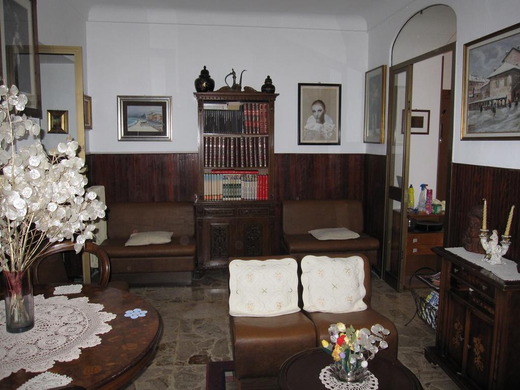 Albergo Kristina بورديغيرا المظهر الخارجي الصورة