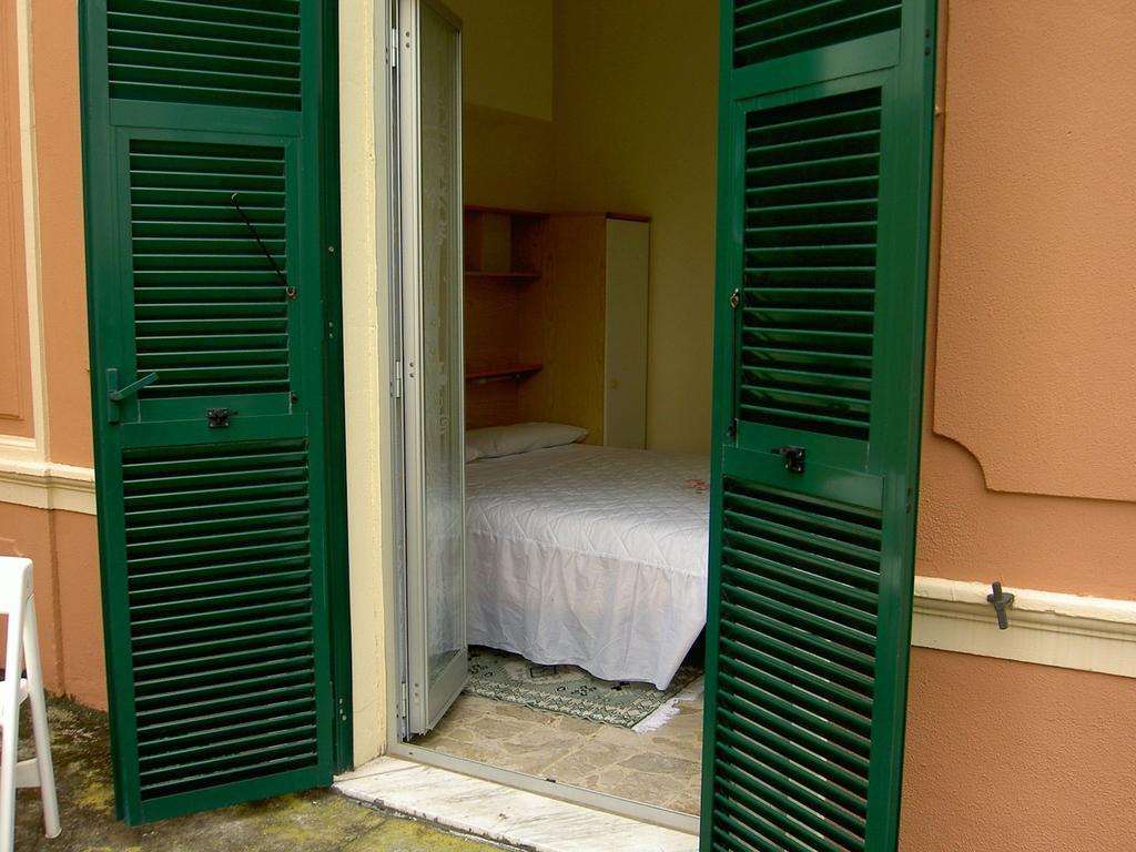 Albergo Kristina بورديغيرا المظهر الخارجي الصورة
